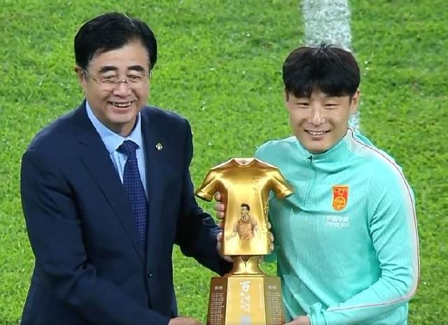 世界杯|沙特“铁桶阵”1:1逼平乌拉圭